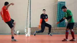 el equipo de futbol ciegos del centro basko vende bonos y sortea premios para sobrevivir el equipo de futbol ciegos del centro basko vende bonos y sortea premios para sobrevivir