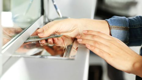 Los bancos de La Plata y el resto de la provincia vuelven a su horario normal tras los cambios por el verano Los bancos de La Plata y el resto de la provincia vuelven a su horario normal tras los cambios por el verano