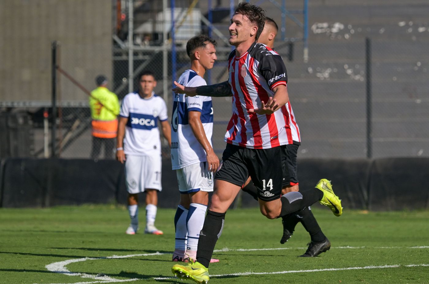 Gimnasia cayó frente a Barracas Central.