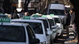 la renovacion de licencias de taxis en la plata pasara a ser totalmente digital