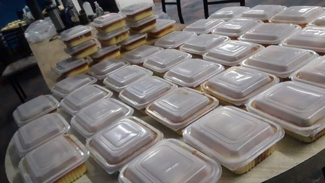 un club acumula deudas de servicios pero reparte viandas para ayudar a los platenses