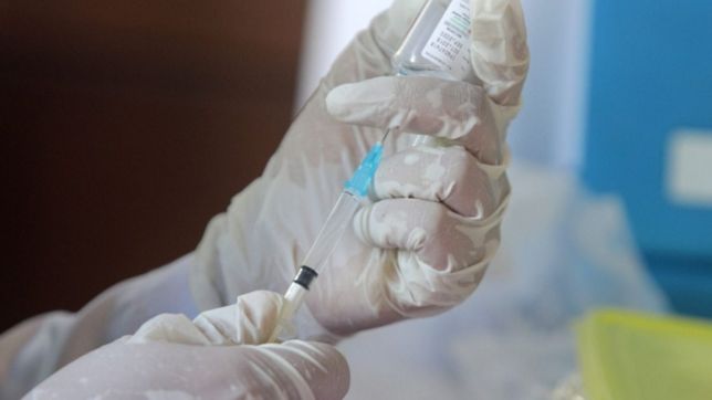 en europa advierten que las primeras vacunas contra el covid-19 podrian ser imperfectas