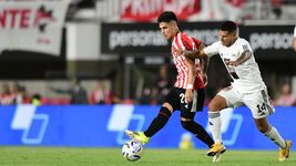 brian aguirre debuto con el pincha, hizo una asistencia y se llevo la aprobacion de los hinchas