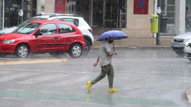 anuncian lluvias, calor extremo y rafagas para la plata