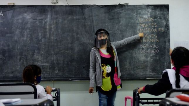 piden que el gobierno bonaerense no cierre las escuelas y sigan las clases presenciales