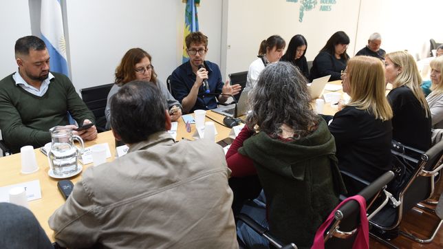 la provincia se reune con los gremios docentes y estatales para oficializar la oferta salarial