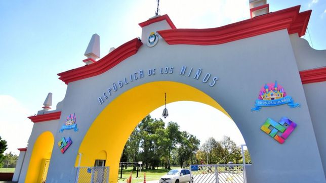 la republica de los ninos se llena de teatro platense