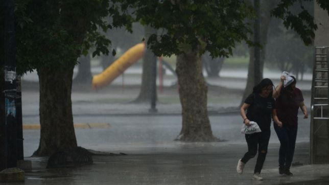 despues de una madrugada de tormentas asi va a seguir el tiempo en la plata