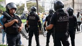 el gobierno aplicara el protocolo antipiquetes cuando se debata la reforma laboral en el senado