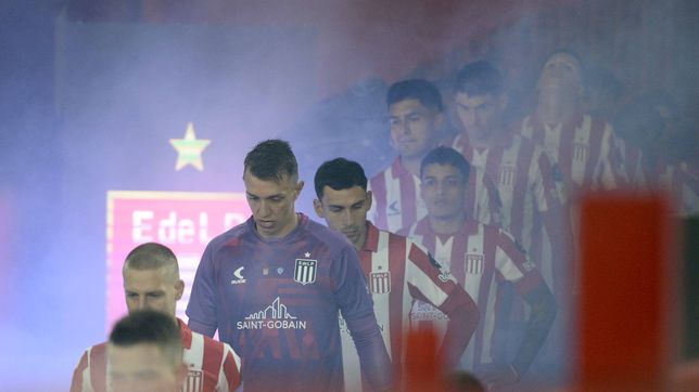 ¿como fue el debut de fernando muslera en estudiantes?