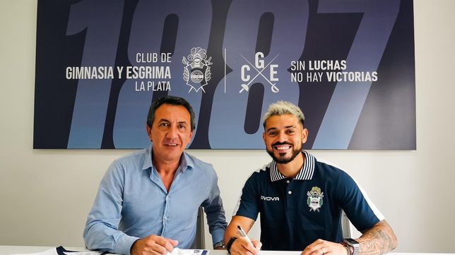 tras vivir una odisea, junior moreno llego a la plata y fue presentado en gimnasia