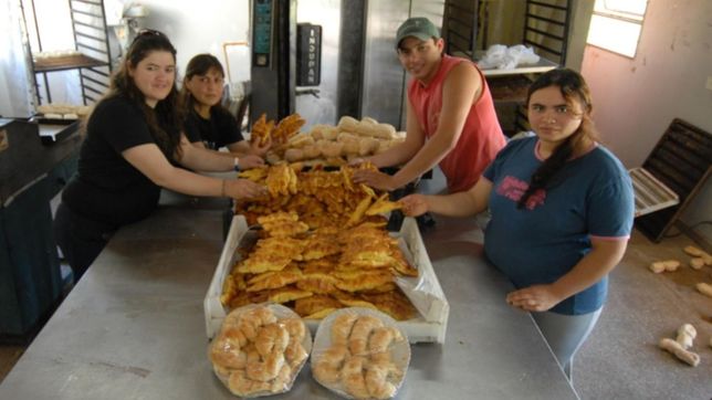 proveeran de gas a la obra de cajade y reabrira su propia panaderia