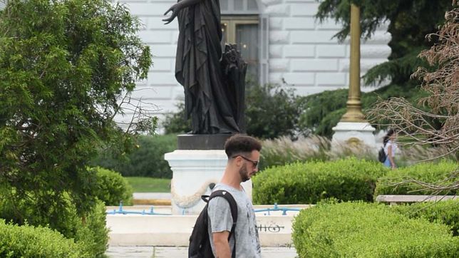con un martes algo nublado, la semana avanza en la plata a la espera de varios dias de lluvias