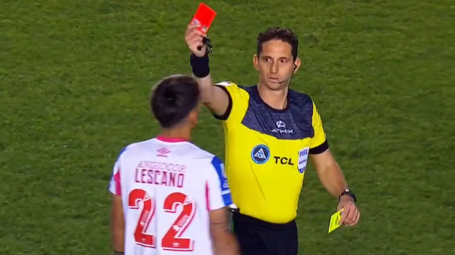 la increible expulsion record de un ex gimnasia que solo duro 2 minutos en cancha