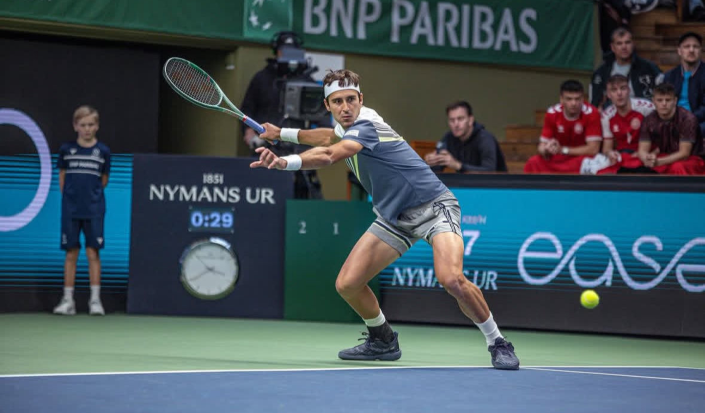 Tomás Etcheverry en acción en el ATP de Estocolmo.