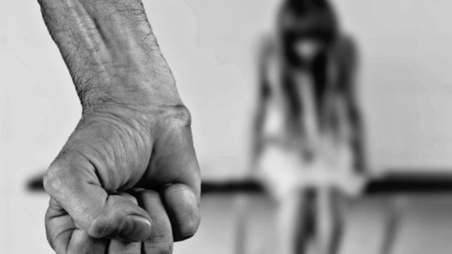 tiene 11 anos, un hombre quiso abusarla en la calle y los vecinos la salvaron
