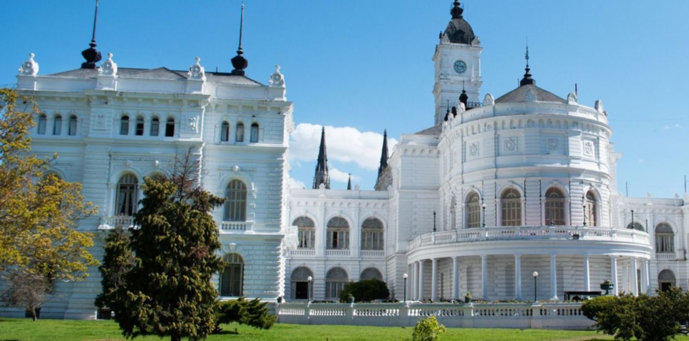 1531260319789.jpg?scaleX=1&scaleY=1&oh=926&x=2&width=1496&height=748&rotate=0&y=135&ow=1500&&cw=1920&ch=950