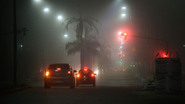 la niebla volvio a la region y defensa civil emitio un alerta violeta