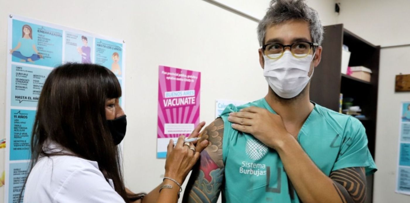 Vacunación coronavirus Sahar Tal Benzecry, médico terapista