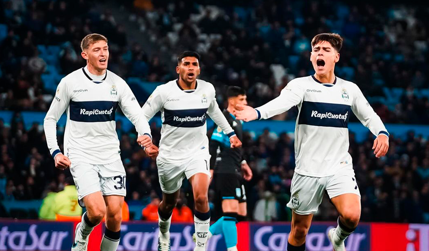 Gimnasia Racing festejo domínguez gol.png