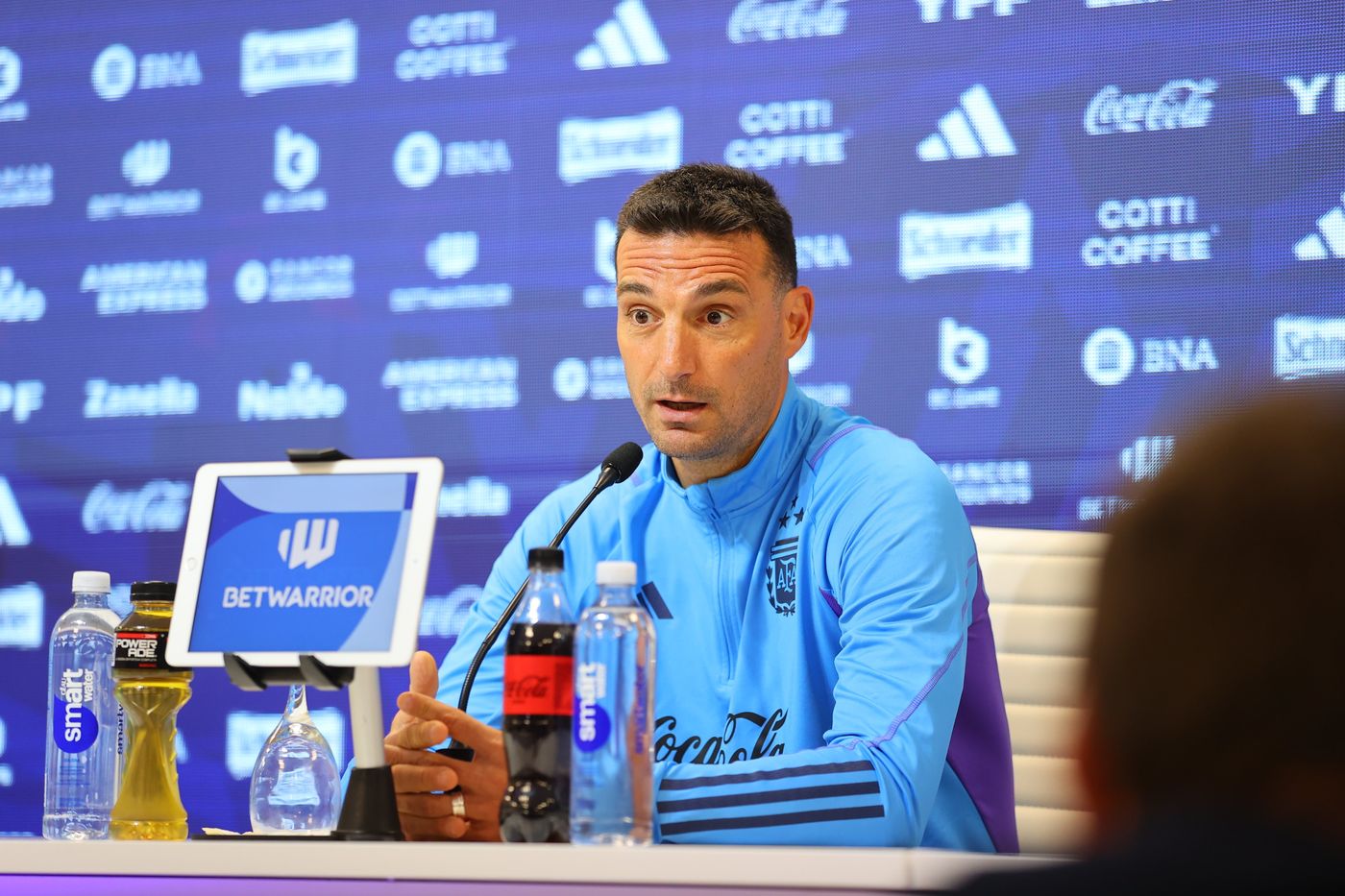 Lionel Scaloni conferencia de prensa Selección Argentina.jpg