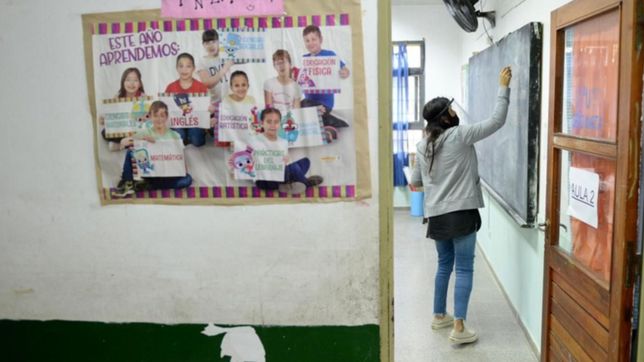 un infectologo que asesora al gobierno pidio por la vuelta a clases presenciales