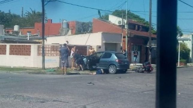 choque en plena cuarentena: un hombre de 79 anos fue embestido y termino internado en berisso