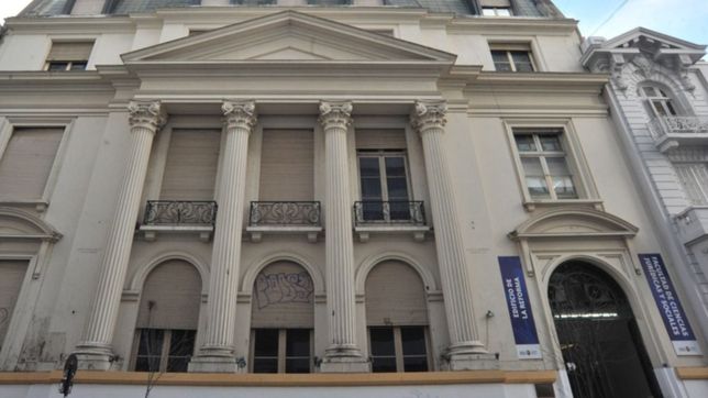 se recibieron los primeros abogados y escribanos de la unlp de manera virtual