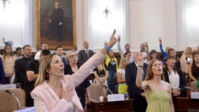 marcadas ausencias en la jura de los concejales de la plata