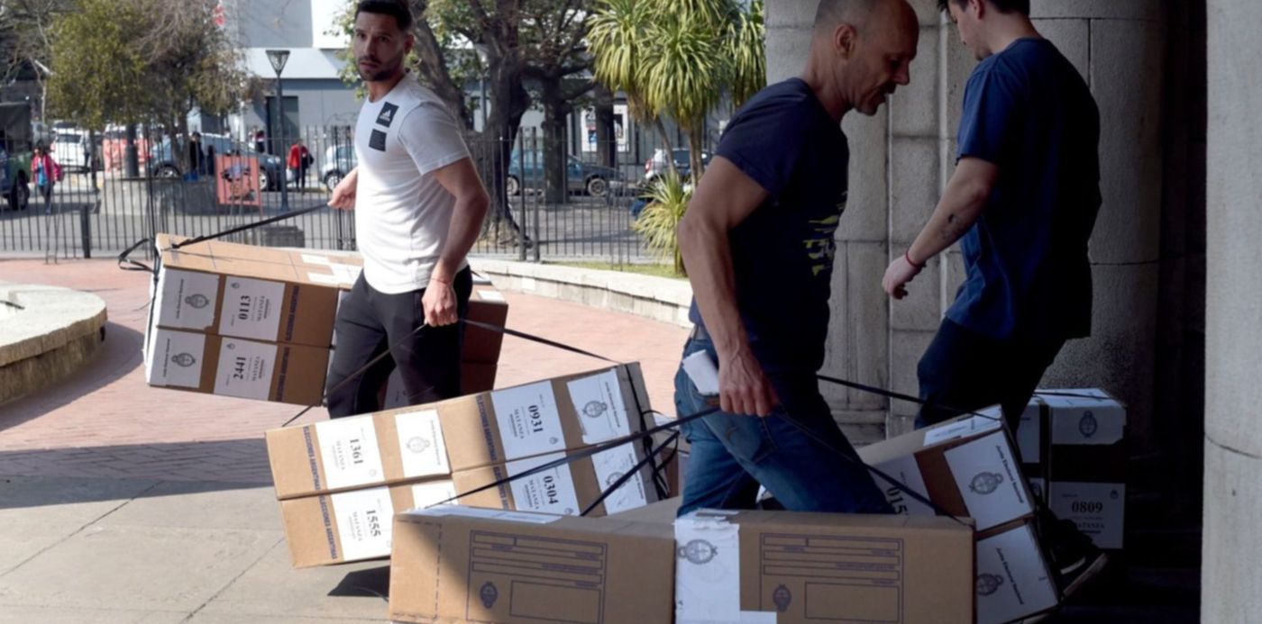 Elecciones Urna Urneros