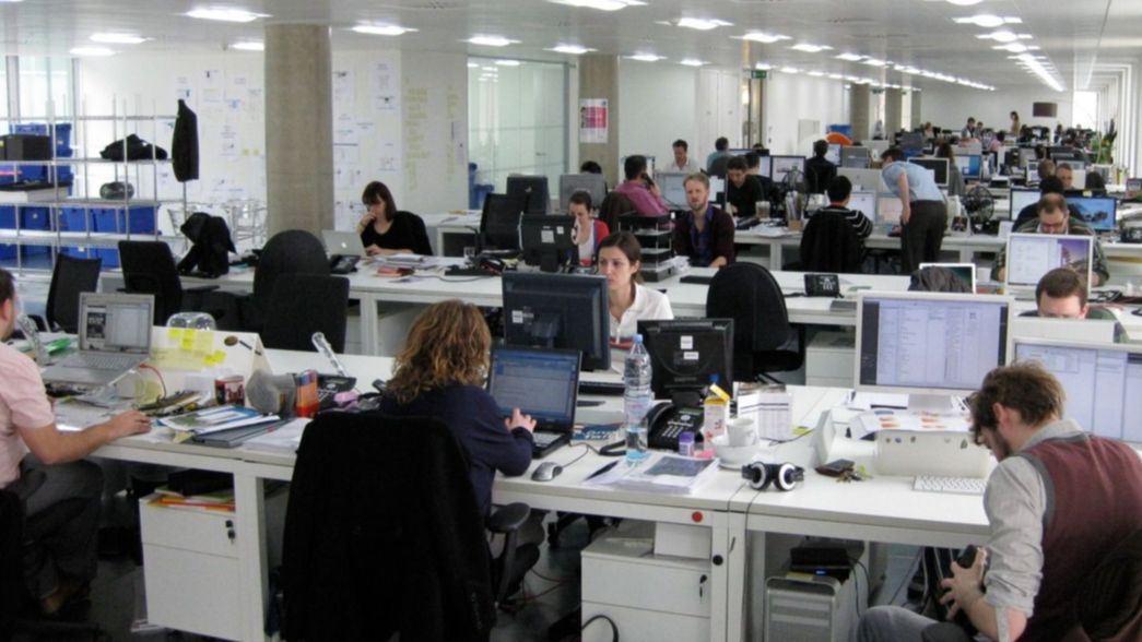 De docentes a policías y estatales: Provincia confirmó qué días pagará los sueldos de abril