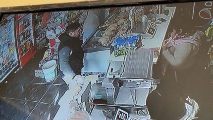 Denuncian que un hombre hizo compras en San Carlos por $40.000 y huyó sin pagar