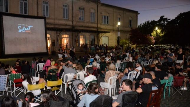 el ciclo de cine movil gratuito regresa a meridiano v con el cadaver de la novia