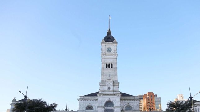 el viernes es el dia del empleado municipal: ¿como funcionaran los servicios en la plata?