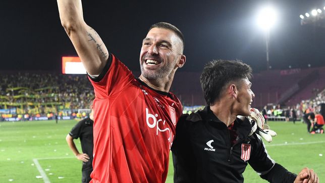 mariano andujar y la emocion tras consagrarse campeon con estudiantes