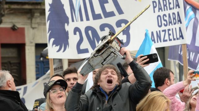 segun una encuesta, el 58% de los argentinos cree que milei es emocionalmente inestable