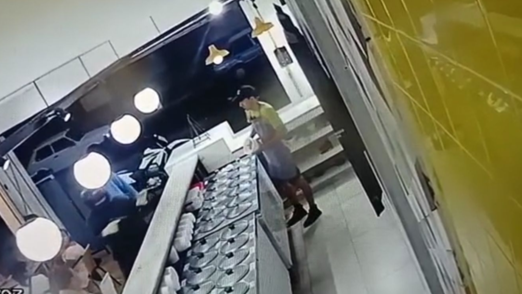 VIDEO: Tiros, clientes en pánico y heridos en un feroz robo a una heladería de La Plata