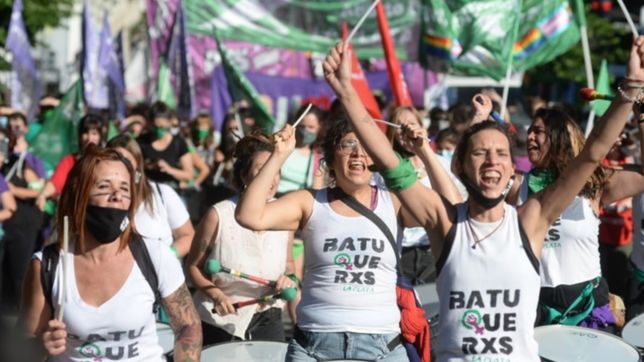 las calles se tineron de verde por el aborto legal, seguro y gratuito