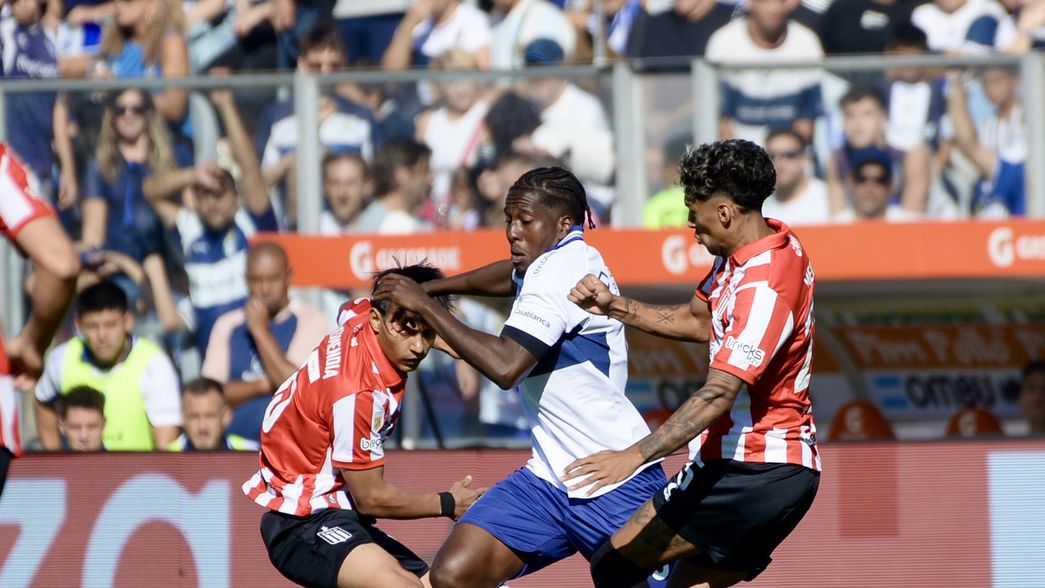Gimnasia se llevaba el triunfo y en la última del partido Estudiantes empató el clásico platense