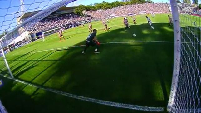 video: el hattrick del pulga rodriguez en el clasico frente a estudiantes