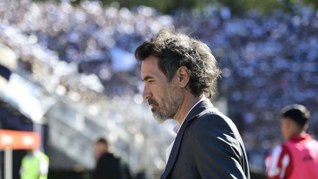 Las dos finales de Eduardo Domínguez que pueden marcar su destino en Estudiantes