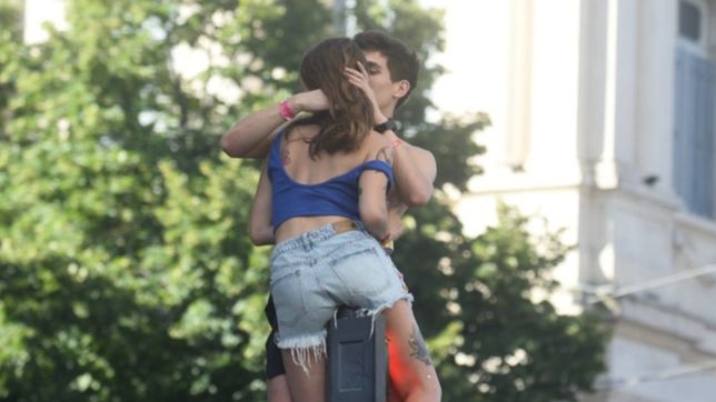 el esperado reencuentro de la pareja que se beso en el semaforo de 7 y 50