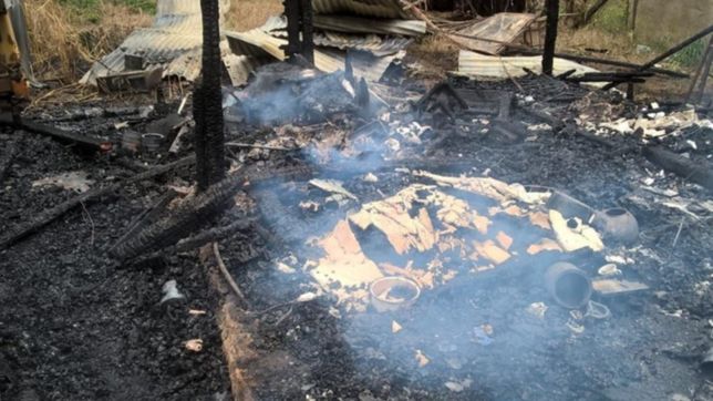 incendio fatal: un hombre no pudo escapar de la llamas y otros se salvo de milagro