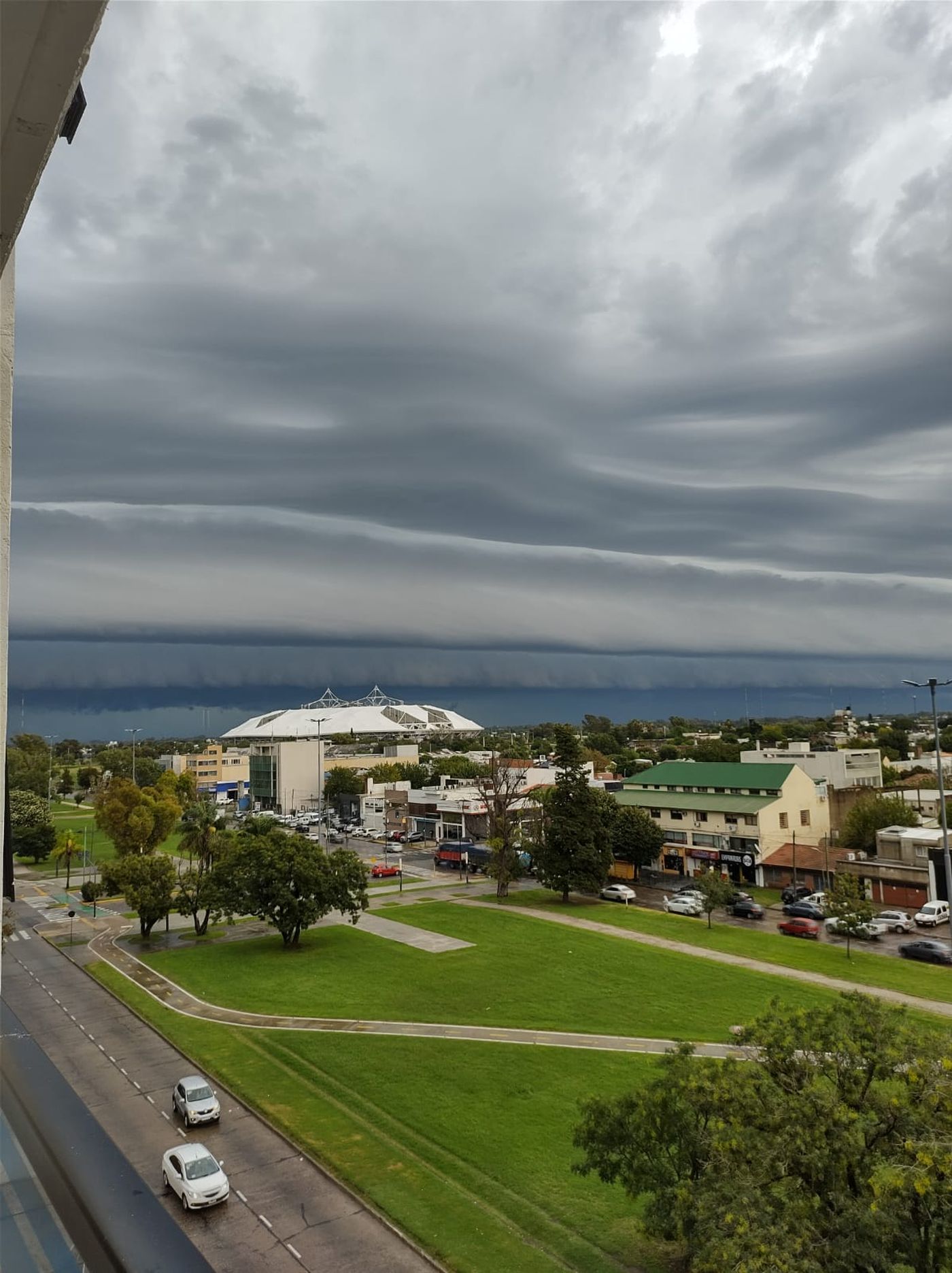 Los expertos del SMN prevén fuertes tormentas para La Plata y el resto de la región. Los expertos del SMN prevén fuertes tormentas para La Plata y el resto de la región.