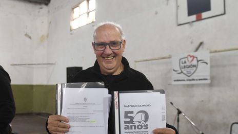 Pablo Díaz recibió su legajo de alumno de La Legión con el motivo real de su deserción