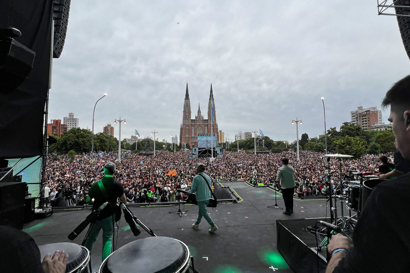 1763511838634-142-aniversario-la-plata-plaza-moreno-77jpg