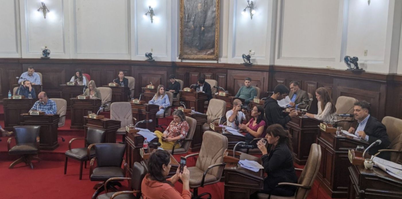 sesión concejo 28 de abril de 2023