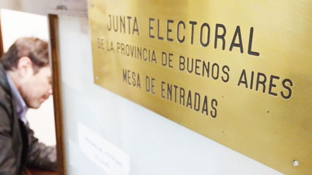 la junta electoral avalo las candidaturas testimoniales, pero pidio regularlas