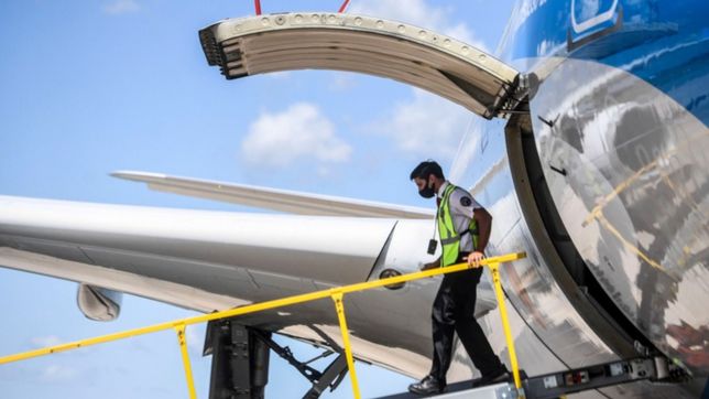 este viernes llegaron a la argentina mas de un millon de nuevas vacunas sputnik v