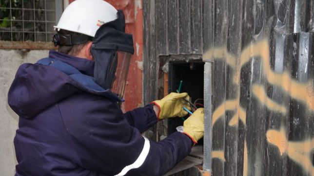 supermercados, parrillas y viviendas: detectan mas fraudes electricos en la plata
